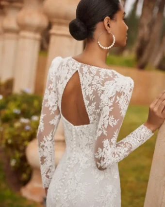 Olivo By Rosa Clara Price Range: $2999.99 - $7750.00 $2 Natural/Nude thumbnail