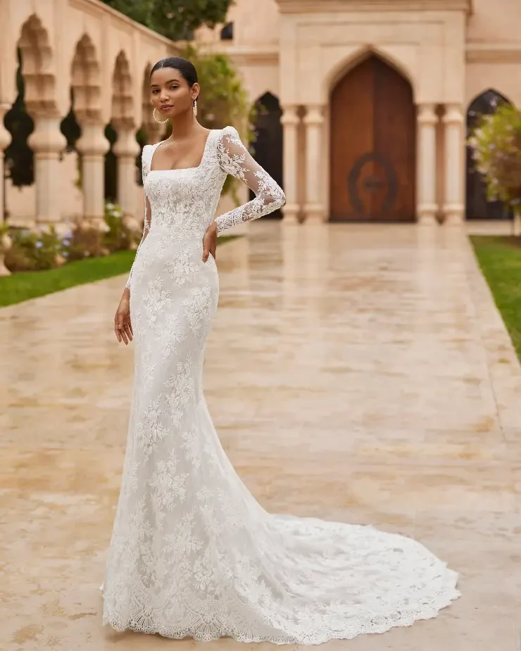 Olivo By Rosa Clara Price Range: $2999.99 - $7750.00 #0 default Natural/Nude picture