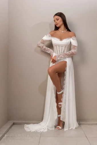 Ranel By Gabbiano Price Range: $2699.00 - $4270.00 $2 Milk thumbnail