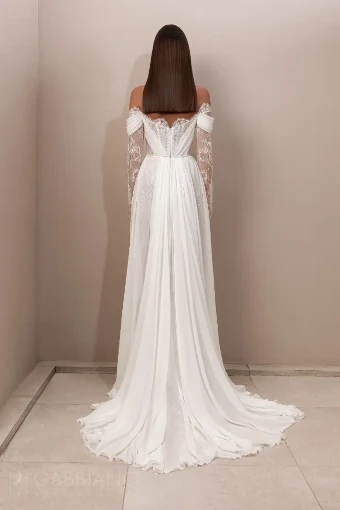 Ranel By Gabbiano Price Range: $2699.00 - $4270.00 $4 default Milk thumbnail
