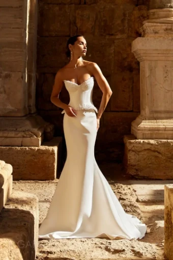 Savia By Gabbiano Price Range: $2699.00 - $4270.00 $2 default Milk thumbnail