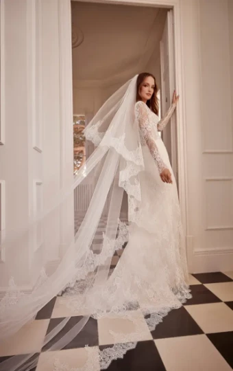 GILDAN VEIL By Ronald Joyce Price Range: $2500.00 - $5200.00 $0 default Ivory thumbnail