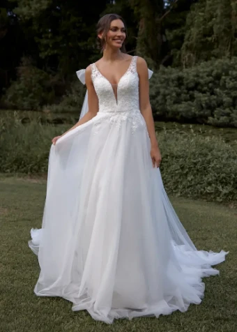 Rosalba Bow By Tania Olsen $0 default Vintage White thumbnail