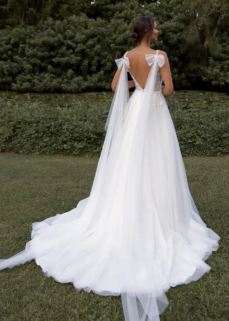 Rosalba Bow By Tania Olsen #1 Vintage White picture