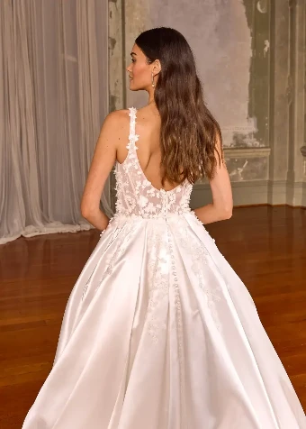 Iris By Maya Bella $2 Ivory thumbnail