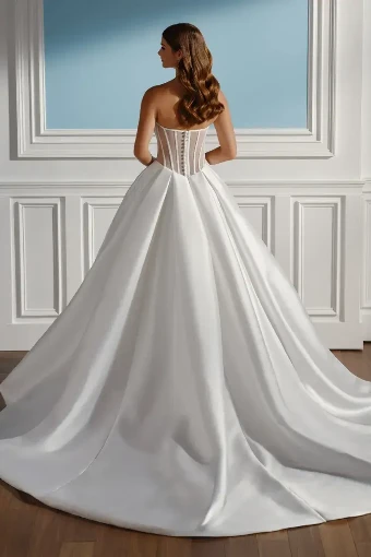 Sutton By Martin Thornburg Price Range: $2550.00 - $4350.00 $2 default Diamond White thumbnail