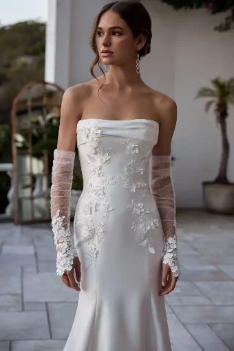 Selene By Sophia Tolli Price Range: $1889.00-$4999.00 $1 Ivory thumbnail