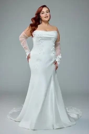 Selene By Sophia Tolli Price Range: $1889.00-$4999.00 $4 default Ivory thumbnail