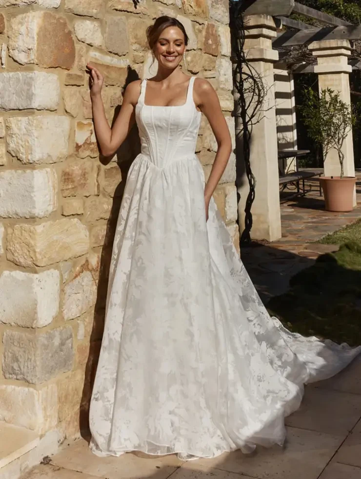 Annabelle By Tania Olsen Price Range: $1600.00 - $3200.00 #0 default Vintage White picture