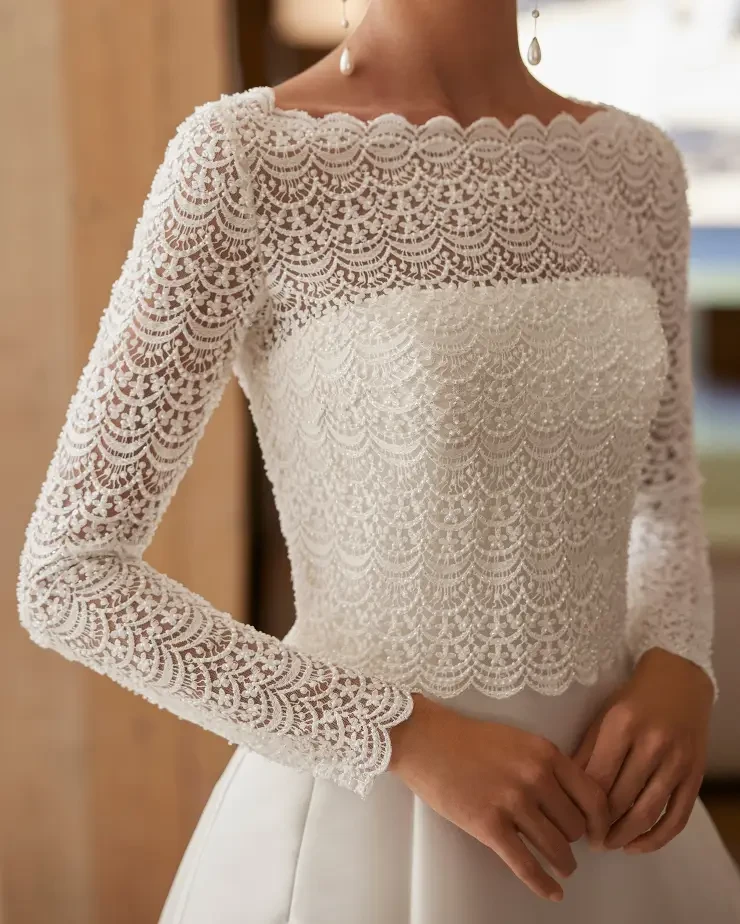Susanne Jacket By Rosa Clará Wedding Gowns Price Range: $2999.99 - $7750.00 #0 default Natural picture