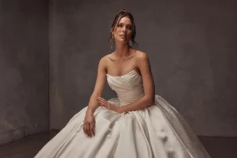 Houdini By Jack Sullivan Wedding Dresses Price Range: $2,200.00 - $4,750.00 $3 default Ivory thumbnail