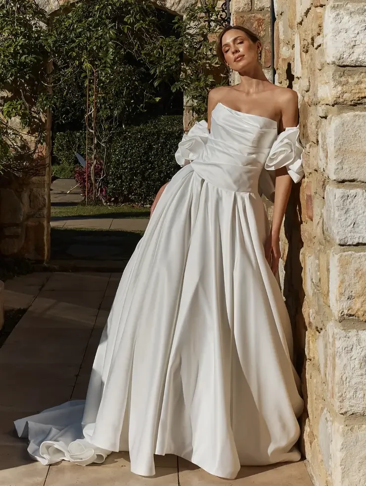 Alara By Tania Olsen Price Range: $1600.00 - $3200.00 #0 default Vintage White picture