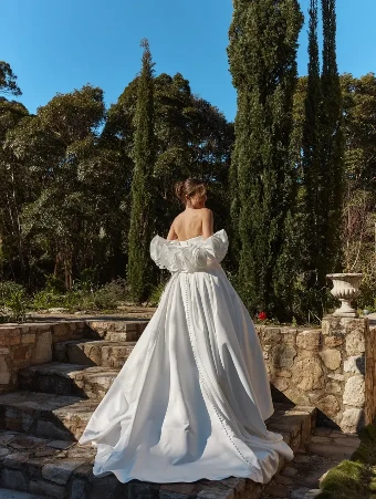 Alara By Tania Olsen Price Range: $1600.00 - $3200.00 $1 Vintage White thumbnail