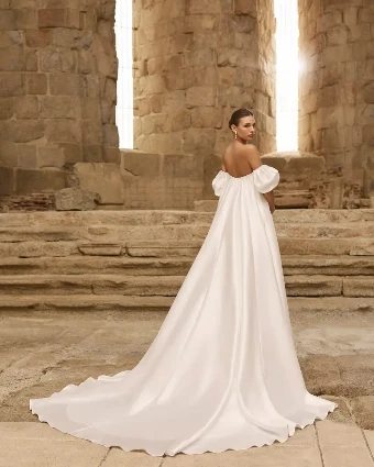 Pomelo By Rosa Clará Wedding Gowns Price Range: $2999.99 - $7750.00 $3 default Natural thumbnail
