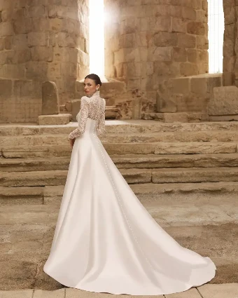 Pomelo By Rosa Clará Wedding Gowns Price Range: $2999.99 - $7750.00 $2 Natural thumbnail