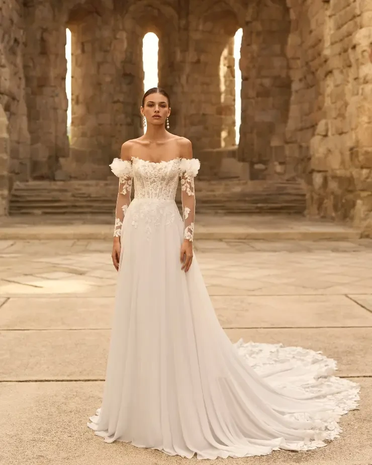 Paraje By Rosa Clará Wedding Gowns Price Range: $2999.99 - $7750.00 #0 default Natural picture