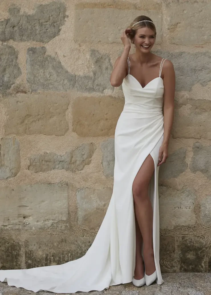 yuna By Romantica of Devon Price Range: $2399.00 - $3899.0 #0 default Ivory picture