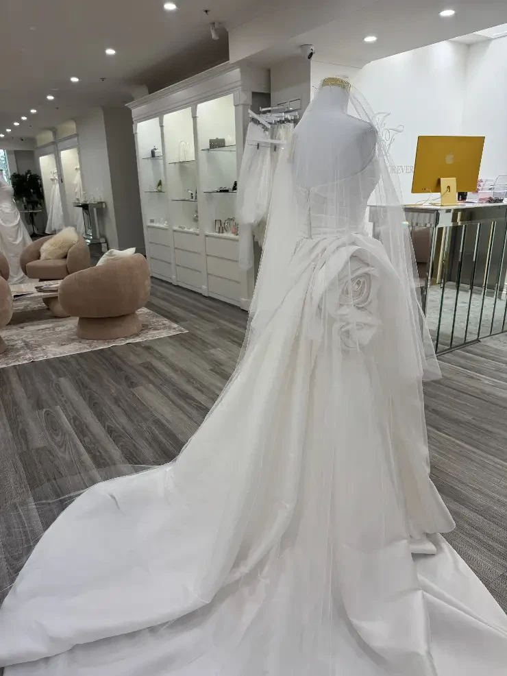 201, 108"/35", 2 tier, 3/4 width, Flat Top #1 White picture