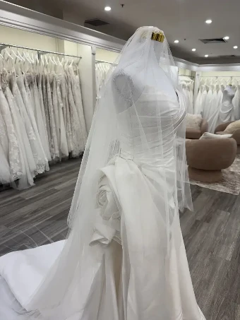 201, 108"/33", 2 tier, 3/4 width, Ruched Top $0 default Silk White thumbnail