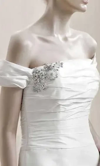 Emerald By Enzoani $1 Ivory thumbnail