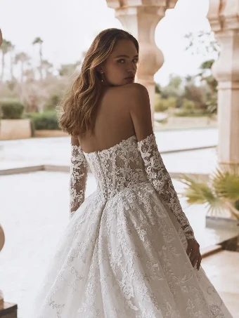 Valen By Enzoani $3 Ivory/Sand/Nude thumbnail