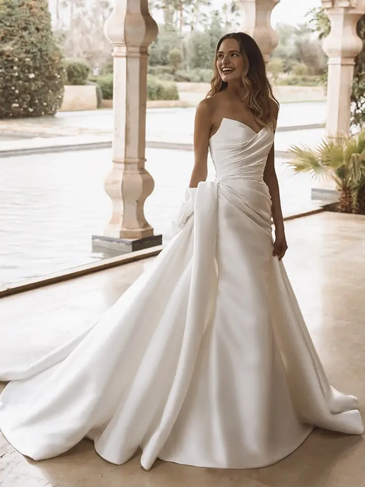 Valencia By Enzoani #0 default Ivory picture