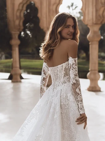 Vanessa By Enzoani $3 Ivory/Sand/Nude thumbnail