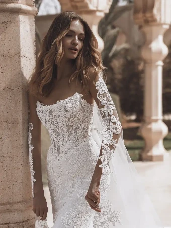 Venice By Enzoani $3 Ivory/Nude thumbnail