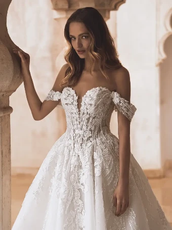 Visha By Enzoani $1 Ivory/Sand/Nude thumbnail